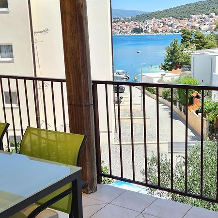 Apartman Varga โตรกีร์ ภายนอก รูปภาพ
