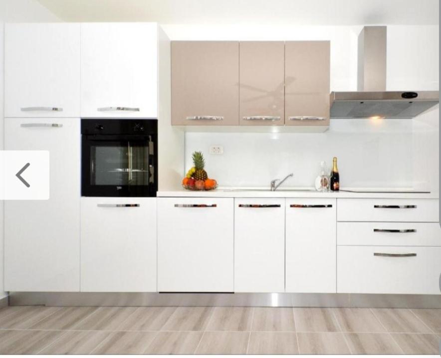 Apartman Varga โตรกีร์ ภายนอก รูปภาพ