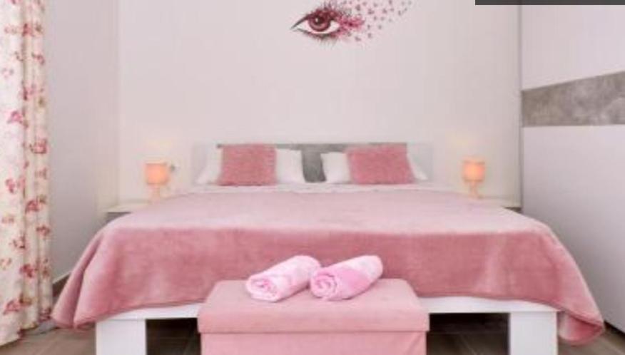 Apartman Varga โตรกีร์ ภายนอก รูปภาพ