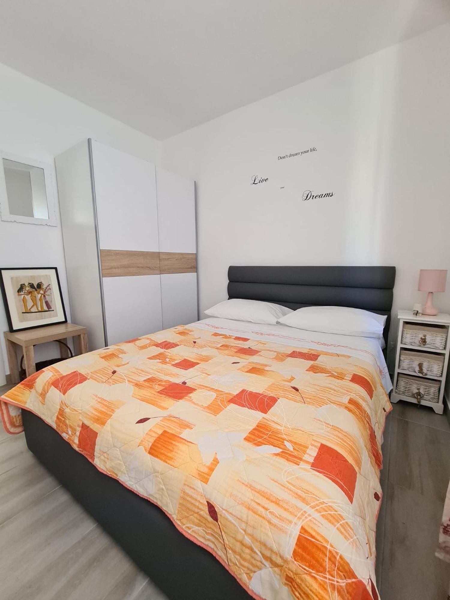 Apartman Varga โตรกีร์ ภายนอก รูปภาพ